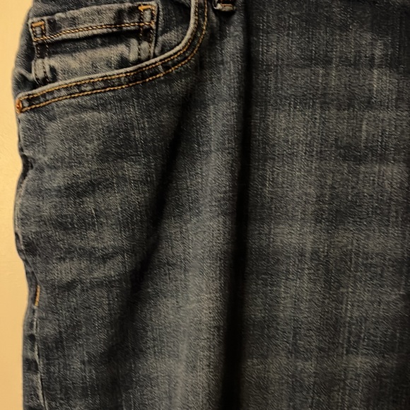 Lane Bryant jeans slight distressing on the pockets - Picture 2 of 6